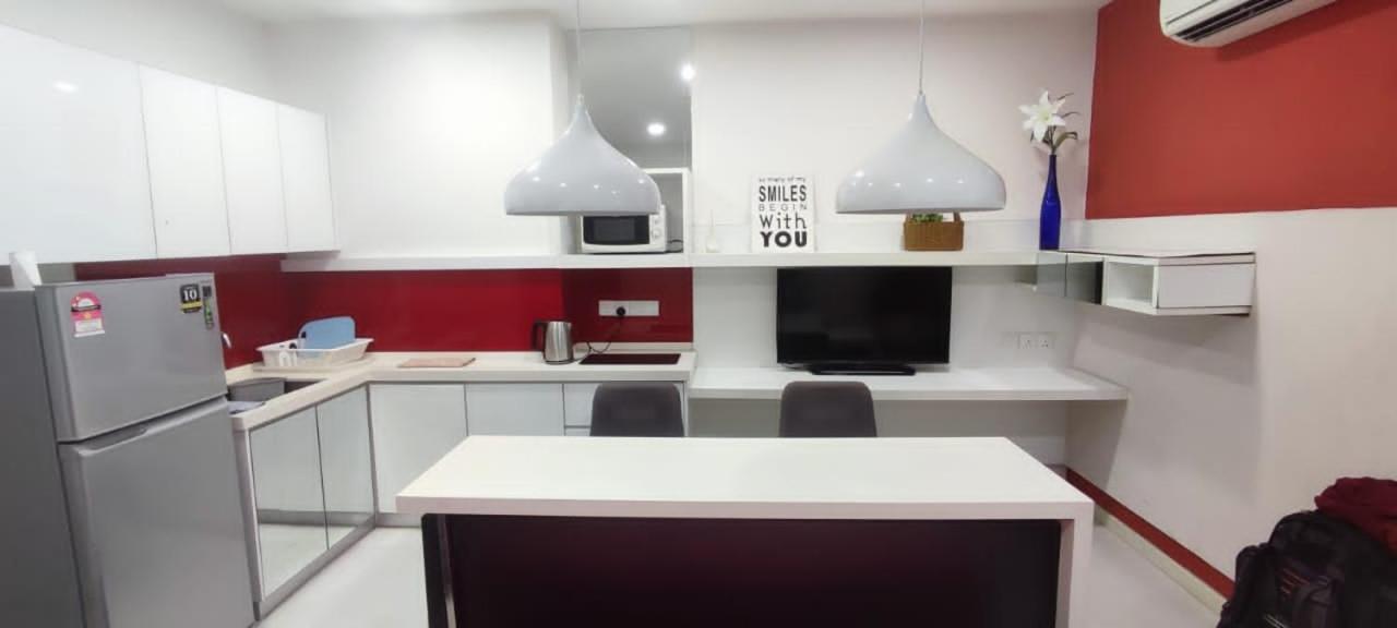 Town Condo: Cozy Penang Retreat With Beautiful Views George Town