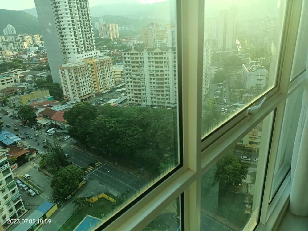 Town Condo: Cozy Penang Retreat With Beautiful Views Apartment George Town