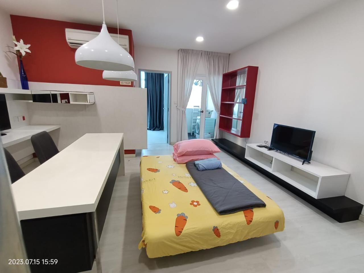 Town Condo: Cozy Penang Retreat With Beautiful Views Apartment