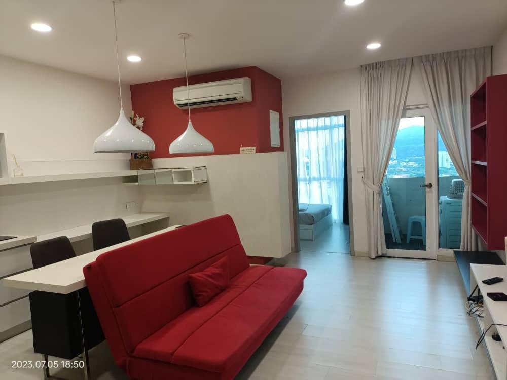Town Condo: Cozy Penang Retreat With Beautiful Views Apartment George Town