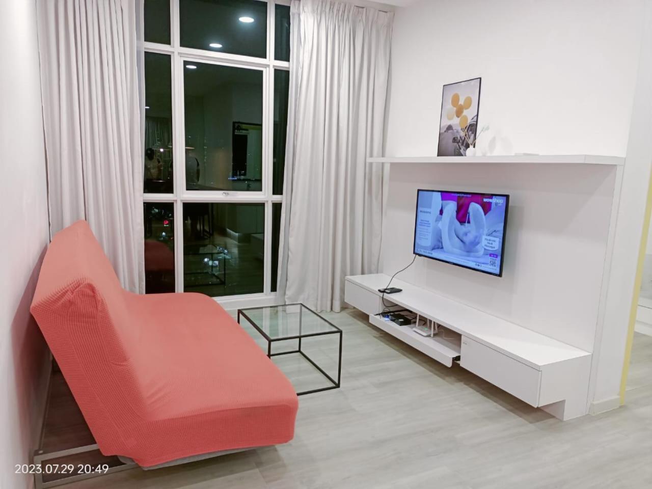Town Condo: Cozy Penang Retreat With Beautiful Views Apartment